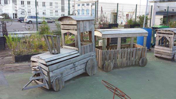 Idées Détournées En Palettes / Playground Made Of Repurposed Pallets Fun Pallet Crafts for Kids Idées Détournées En Palettes / Playground Made Of Repurposed Pallets Fun Pallet Crafts for Kids