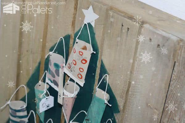 Christmas Tree With One Pallet Pallet Home Accessories Christmas Tree With One Pallet Pallet Home Accessories