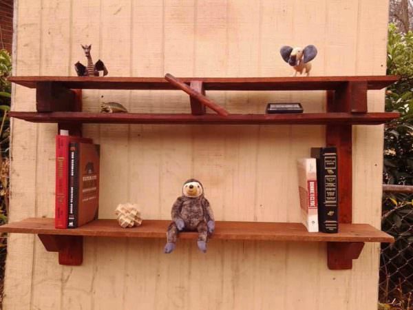 Double Shelf Pallet Plane with Spinning Propeller Pallet Shelves & Pallet Coat Hangers Double Shelf Pallet Plane with Spinning Propeller Pallet Shelves & Pallet Coat Hangers