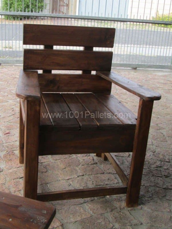 Garden Table, Chairs & Benches From Reclaimed Pallet Wood Pallet Beds, Pallet Headboards & Frames Pallet Desks & Pallet Tables Garden Table, Chairs & Benches From Reclaimed Pallet Wood Pallet Beds, Pallet Headboards & Frames Pallet Desks & Pallet Tables