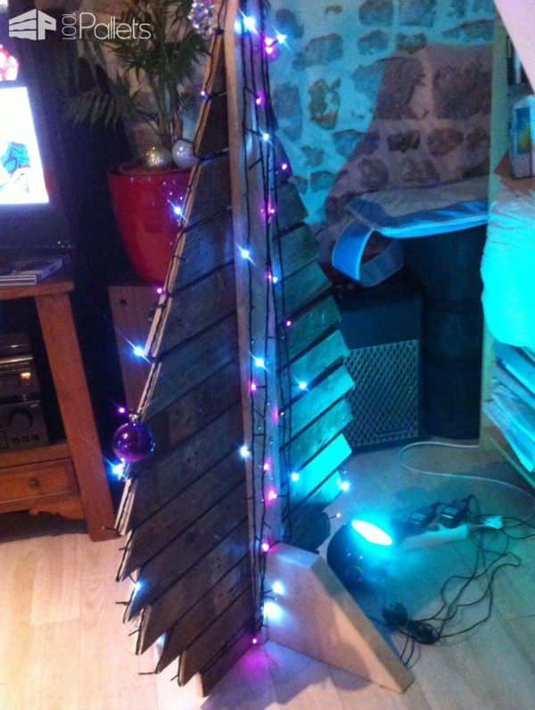 Sapinlette / Christmas Pallet Tree Pallet Home Accessories Sapinlette / Christmas Pallet Tree Pallet Home Accessories