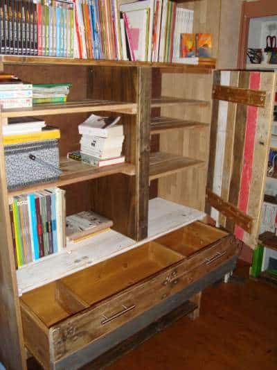 Pallets Bookcase Pallet Bookcases & Bookshelves Pallet Shelves & Pallet Coat Hangers Pallets Bookcase Pallet Bookcases & Bookshelves Pallet Shelves & Pallet Coat Hangers
