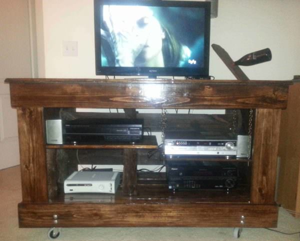 Pallet Entertainment Center Pallet TV Stands & Racks Pallet Entertainment Center Pallet TV Stands & Racks