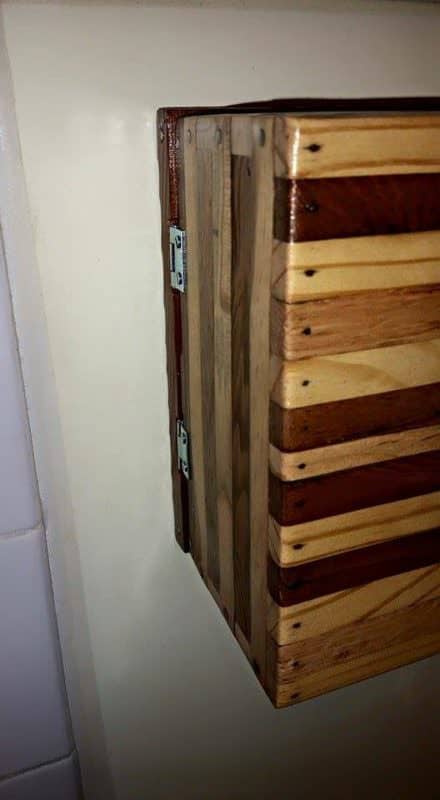 Cat-proof Toilet Paper Cover From Reclaimed Pallet Pallet Shelves & Pallet Coat Hangers Cat-proof Toilet Paper Cover From Reclaimed Pallet Pallet Shelves & Pallet Coat Hangers