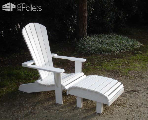 Fauteuils Adirondack Blancs En Palettes Recyclées / White Pallet Adirondack Chairs Pallet Benches, Pallet Chairs & Stools Fauteuils Adirondack Blancs En Palettes Recyclées / White Pallet Adirondack Chairs Pallet Benches, Pallet Chairs & Stools