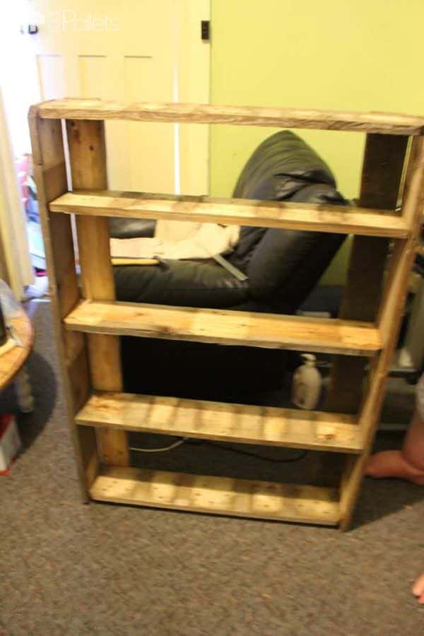 Preserving Shelves Pallet Shelves & Pallet Coat Hangers Preserving Shelves Pallet Shelves & Pallet Coat Hangers