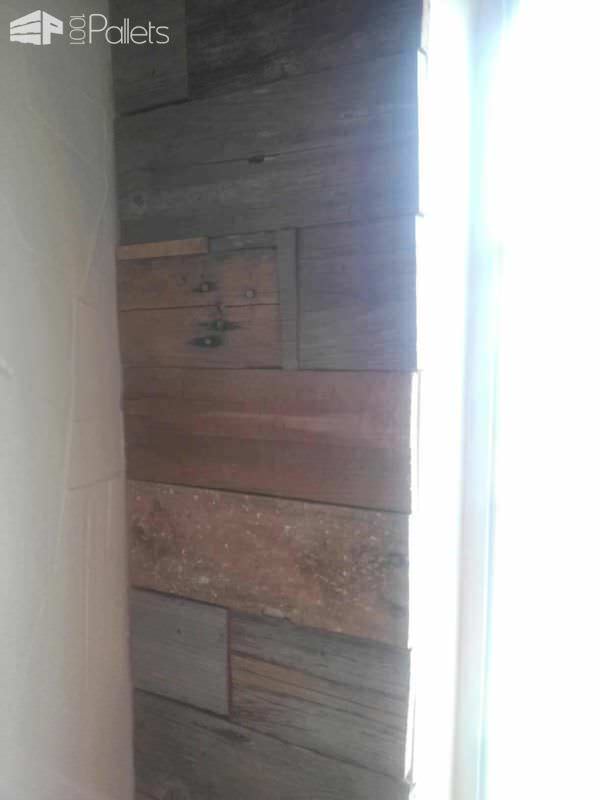 Reclaimed Fence & Pallet Wood Wall Pallet Walls & Pallet Doors Reclaimed Fence & Pallet Wood Wall Pallet Walls & Pallet Doors