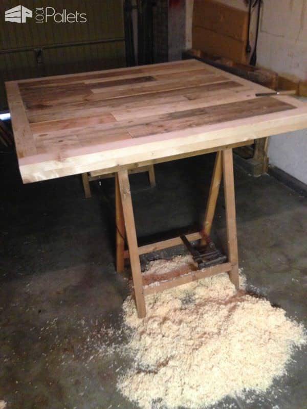 Table En Lattes De Palettes / Upcycled Pallet Planks Table Pallet Desks & Pallet Tables Table En Lattes De Palettes / Upcycled Pallet Planks Table Pallet Desks & Pallet Tables