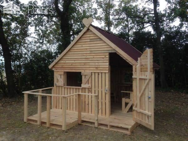 Pallet Cabin & Clubhouse: Build Your Own 19 Pallets Teenager Cabin Hideaway Fun Pallet Crafts for Kids Pallet Sheds, Cabins, Huts & Playhouses Pallet Cabin & Clubhouse: Build Your Own 19 Pallets Teenager Cabin Hideaway Fun Pallet Crafts for Kids Pallet Sheds, Cabins, Huts & Playhouses