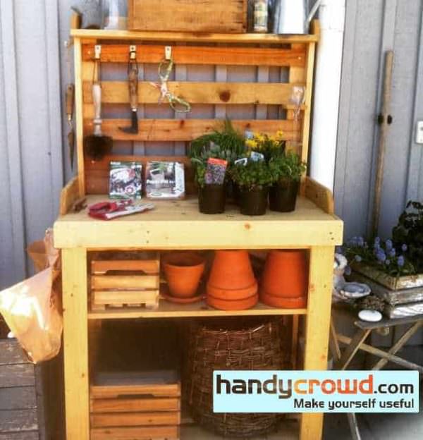 Pallet Wood Potting Bench Pallet Desks & Pallet Tables Pallet Wood Potting Bench Pallet Desks & Pallet Tables