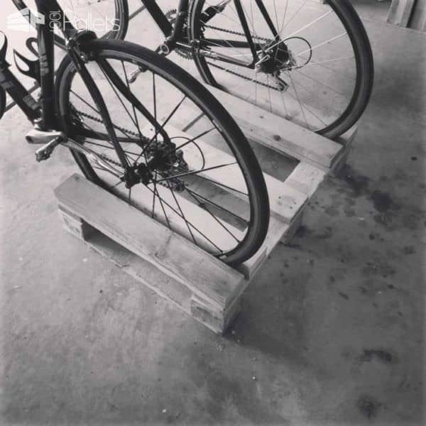 Bike Racks: 16 Ways of Building Your Own Pallet Bike Rack Pallet Terraces & Pallet Patios Bike Racks: 16 Ways of Building Your Own Pallet Bike Rack Pallet Terraces & Pallet Patios