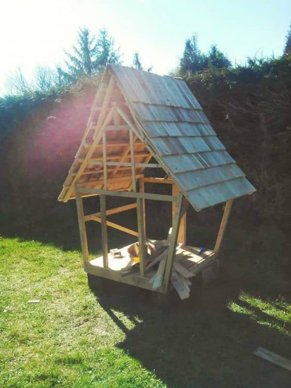 Cabane Enfants Façon Tim Burton / Fairy Tale Kids Pallet Hut From 11 Pallets Fun Pallet Crafts for Kids Pallet Sheds, Cabins, Huts & Playhouses Cabane Enfants Façon Tim Burton / Fairy Tale Kids Pallet Hut From 11 Pallets Fun Pallet Crafts for Kids Pallet Sheds, Cabins, Huts & Playhouses
