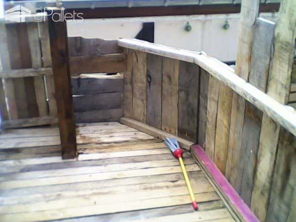 Château En Palettes / Pallets Kids Castle Fun Pallet Crafts for Kids Pallet Sheds, Cabins, Huts & Playhouses Château En Palettes / Pallets Kids Castle Fun Pallet Crafts for Kids Pallet Sheds, Cabins, Huts & Playhouses