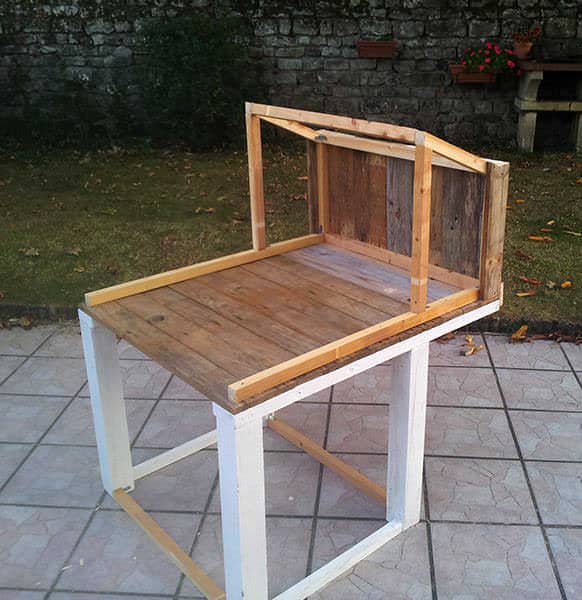 Red Pallet Chicken Coop Animal Pallet Houses & Pallet Supplies Red Pallet Chicken Coop Animal Pallet Houses & Pallet Supplies