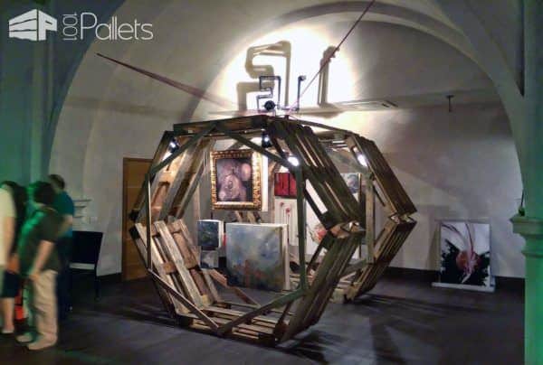 Esagomo: A Pallet Module Made For Exhibitions Pallet Store, Bar & Restaurant Decorations Esagomo: A Pallet Module Made For Exhibitions Pallet Store, Bar & Restaurant Decorations