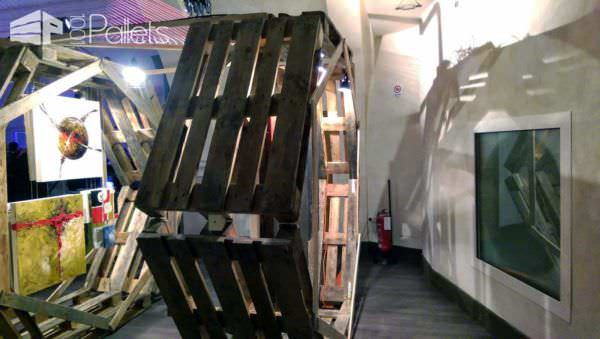 Esagomo: A Pallet Module Made For Exhibitions Pallet Store, Bar & Restaurant Decorations Esagomo: A Pallet Module Made For Exhibitions Pallet Store, Bar & Restaurant Decorations