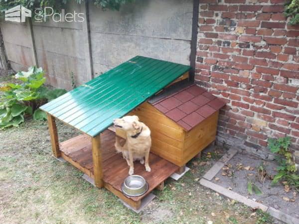 Doghouse With Green Roof / Niche Pour Chien Avec Toiture Végétalisée & Rangement Pallet Sheds, Cabins, Huts & Playhouses Doghouse With Green Roof / Niche Pour Chien Avec Toiture Végétalisée & Rangement Pallet Sheds, Cabins, Huts & Playhouses