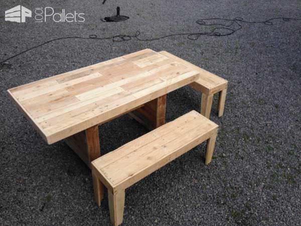 Nice Garden Table With Benches Pallet Benches, Pallet Chairs & Stools Pallet Desks & Pallet Tables Nice Garden Table With Benches Pallet Benches, Pallet Chairs & Stools Pallet Desks & Pallet Tables
