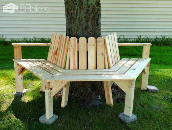 How to Make a Pallet Tree Seat Pallet Benches, Pallet Chairs & Stools How to Make a Pallet Tree Seat Pallet Benches, Pallet Chairs & Stools