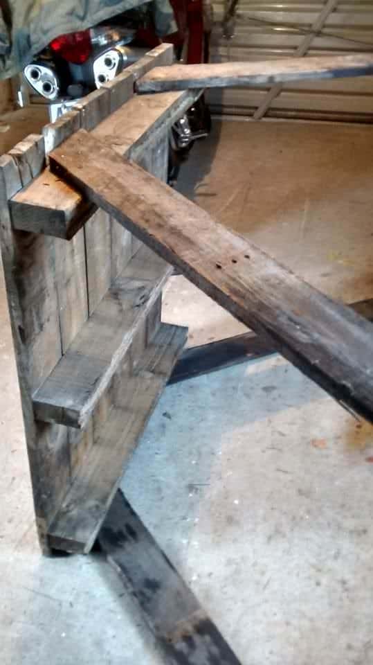 4 Person Pallet Picnic Table Pallet Desks & Pallet Tables 4 Person Pallet Picnic Table Pallet Desks & Pallet Tables