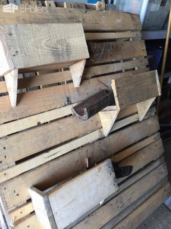 Beautiful Backyard Pallet Fountain Lounges & Garden Sets Beautiful Backyard Pallet Fountain Lounges & Garden Sets