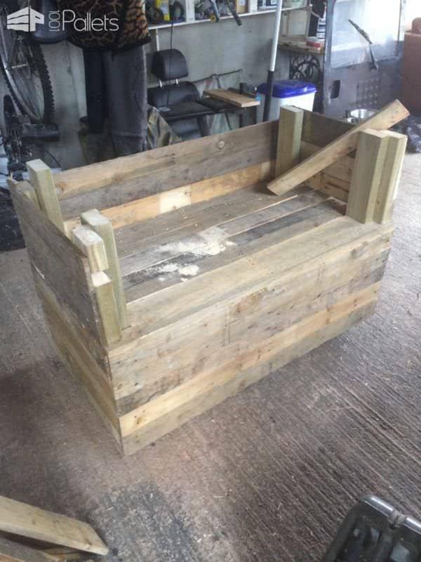 Bench & Beer Cooler From Pallets Pallet Benches, Pallet Chairs & Stools Bench & Beer Cooler From Pallets Pallet Benches, Pallet Chairs & Stools
