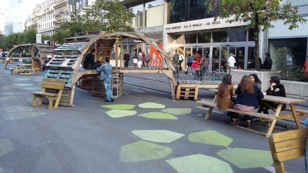 Boulevard in Brussels Reborn as a Pedestrian Zone With Ephemeral Pallet Furniture Pallet Bookcases & Bookshelves Boulevard in Brussels Reborn as a Pedestrian Zone With Ephemeral Pallet Furniture Pallet Bookcases & Bookshelves