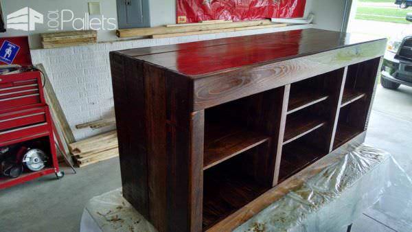 Entertainment Center Pallet TV Stands & Racks Entertainment Center Pallet TV Stands & Racks