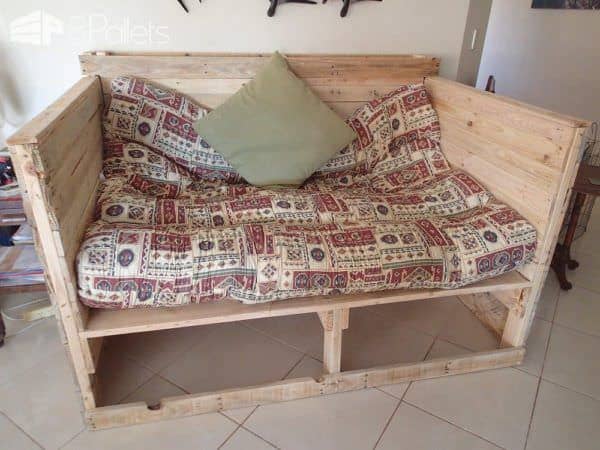 Pallet Day Bed Pallet Beds, Pallet Headboards & Frames Pallet Sofas & Couches Pallet Day Bed Pallet Beds, Pallet Headboards & Frames Pallet Sofas & Couches