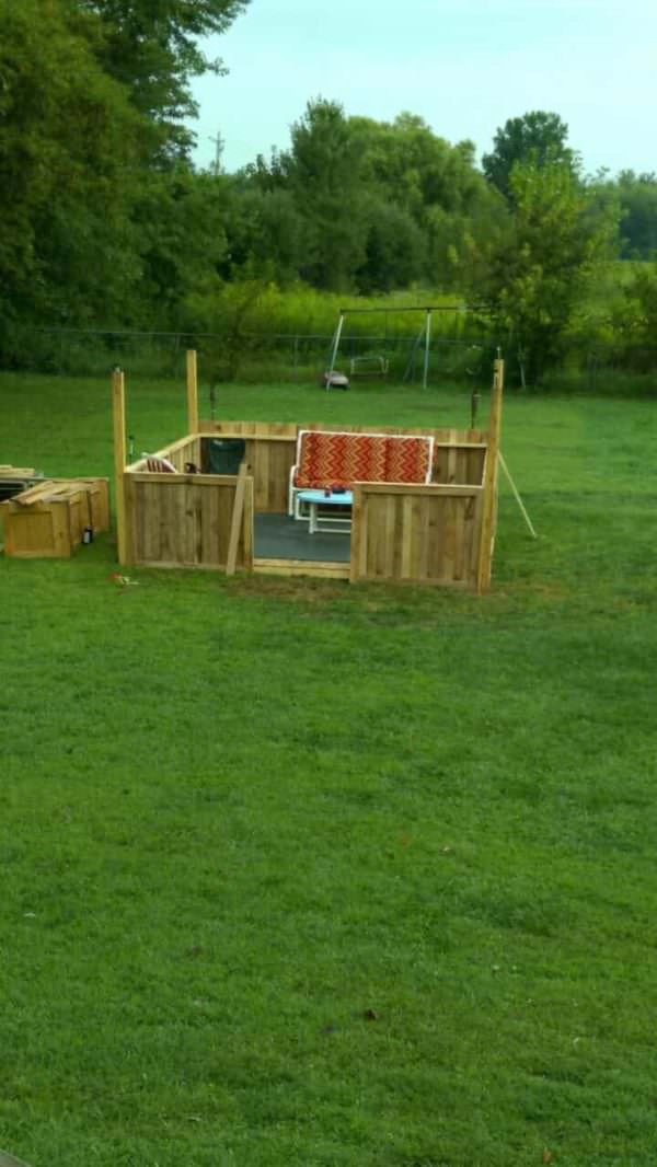 Pallet Garden Deck Pallet Sheds, Cabins, Huts & Playhouses Pallet Garden Deck Pallet Sheds, Cabins, Huts & Playhouses