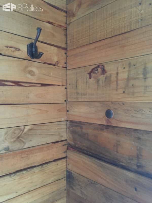 Pallet Wood Built-in Bench & Wall Pallet Benches, Pallet Chairs & Stools Pallet Wood Built-in Bench & Wall Pallet Benches, Pallet Chairs & Stools