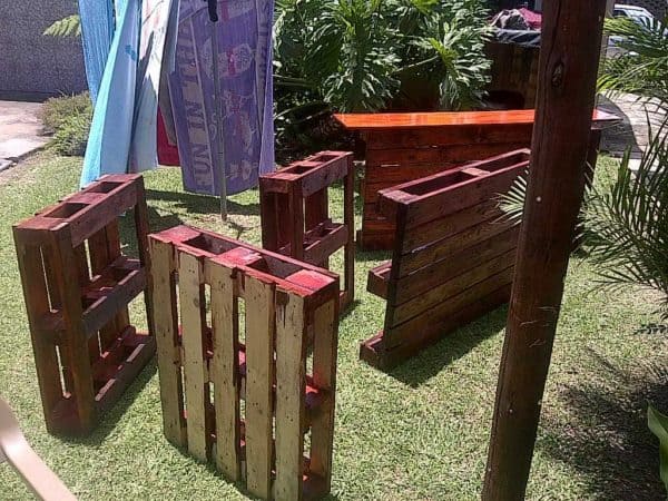 64 Awesome Wooden Pallet Bars For Your Inspiration! Pallet Bars 64 Awesome Wooden Pallet Bars For Your Inspiration! Pallet Bars