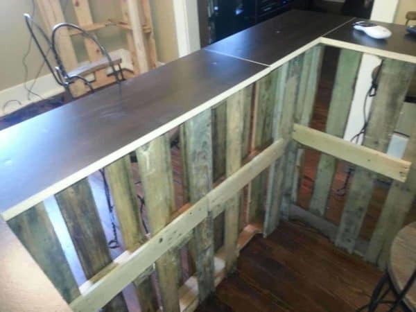 64 Awesome Wooden Pallet Bars For Your Inspiration! Pallet Bars 64 Awesome Wooden Pallet Bars For Your Inspiration! Pallet Bars