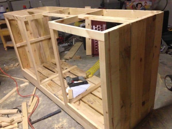 64 Awesome Wooden Pallet Bars For Your Inspiration! Pallet Bars 64 Awesome Wooden Pallet Bars For Your Inspiration! Pallet Bars