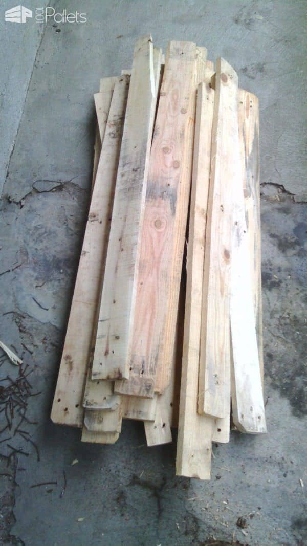 Pallet Sofa/Armchair Pallet Benches, Pallet Chairs & Stools Pallet Sofas & Couches Pallet Sofa/Armchair Pallet Benches, Pallet Chairs & Stools Pallet Sofas & Couches