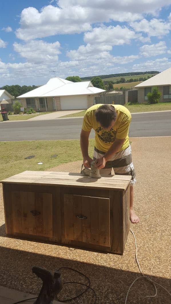 Rustic Tv Cabinet/Cupboard Pallet TV Stands & Racks Rustic Tv Cabinet/Cupboard Pallet TV Stands & Racks