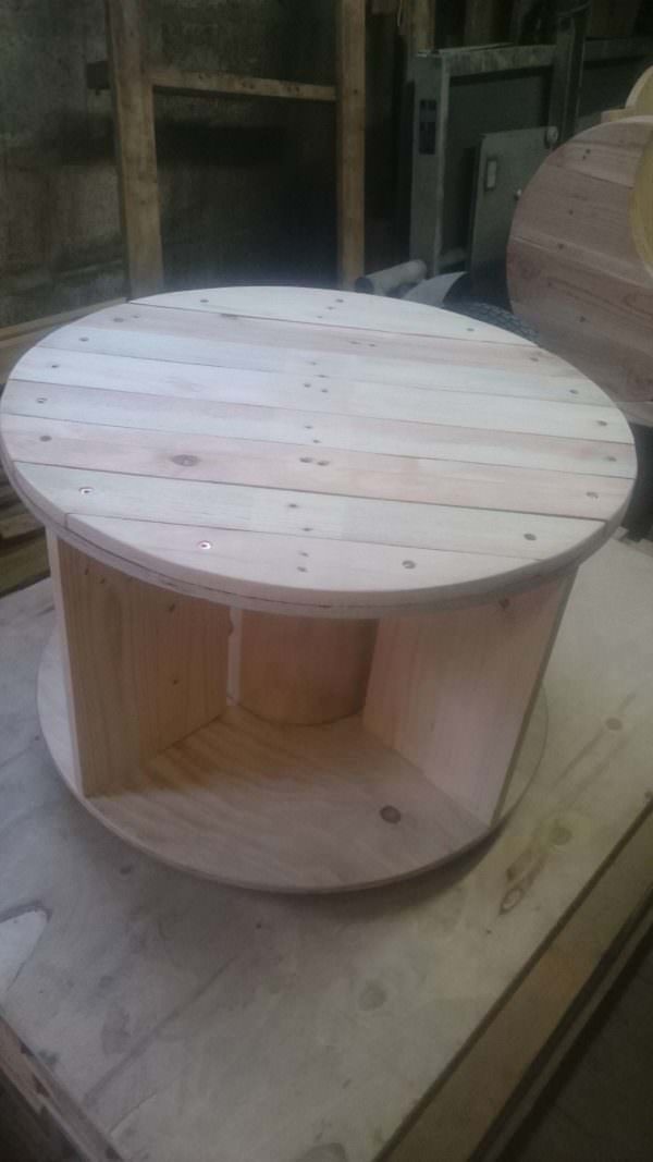 Table Basse à Roulettes / Coffee Table With Wheels Pallet Coffee Tables Table Basse à Roulettes / Coffee Table With Wheels Pallet Coffee Tables
