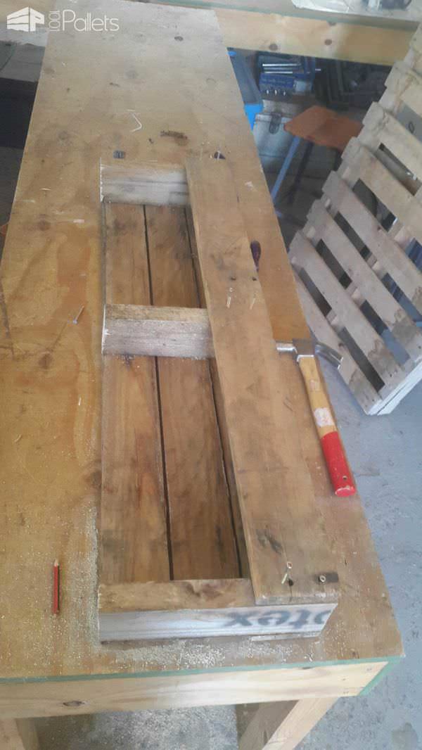 6 Bottles Wine Rack From Wooden Pallets Pallet Shelves & Pallet Coat Hangers 6 Bottles Wine Rack From Wooden Pallets Pallet Shelves & Pallet Coat Hangers