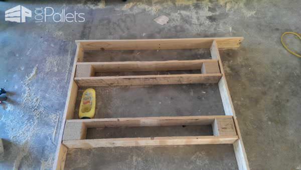 Diy: Two Pallets Upcycled Into a Wall Cabinet Pallet Cabinets & Wardrobes Diy: Two Pallets Upcycled Into a Wall Cabinet Pallet Cabinets & Wardrobes