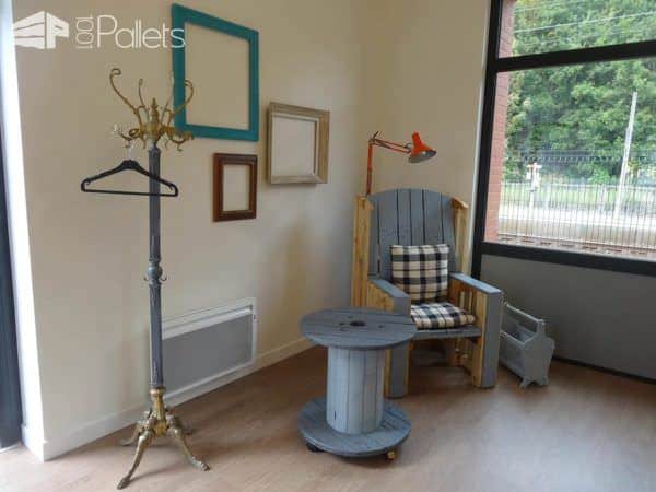 Grandma’s Armchair Revisited With Pallets Pallet Benches, Pallet Chairs & Stools Grandma’s Armchair Revisited With Pallets Pallet Benches, Pallet Chairs & Stools