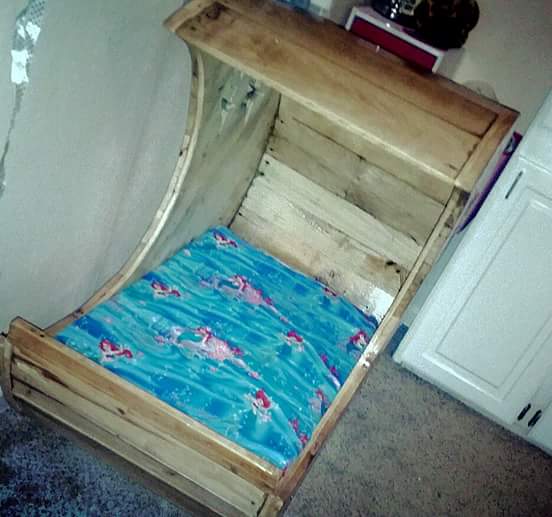 Pallet Bed Baby Moon Cradle Fun Pallet Crafts for Kids Pallet Beds, Pallet Headboards & Frames Pallet Bed Baby Moon Cradle Fun Pallet Crafts for Kids Pallet Beds, Pallet Headboards & Frames