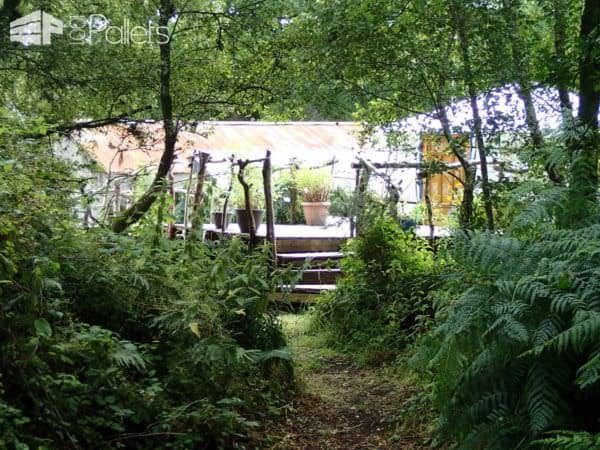 Pallet Deck With Accessible Ramp Pallet Terraces & Pallet Patios Pallet Deck With Accessible Ramp Pallet Terraces & Pallet Patios