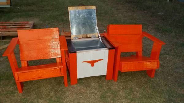 Patio Set With Cooler Pallet Benches, Pallet Chairs & Stools Patio Set With Cooler Pallet Benches, Pallet Chairs & Stools