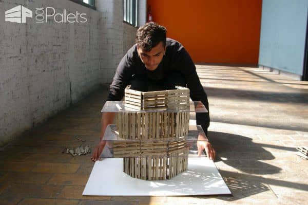 Jaw: Architectural Pallet Structure Built for the Sunflower Maze in Mons 2015 Pallet Store, Bar & Restaurant Decorations Jaw: Architectural Pallet Structure Built for the Sunflower Maze in Mons 2015 Pallet Store, Bar & Restaurant Decorations