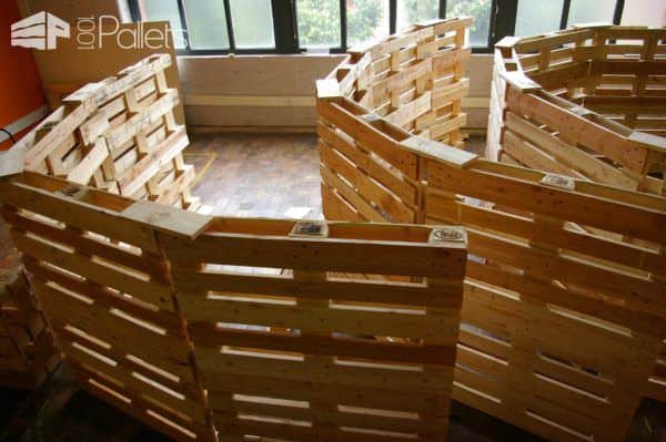 Jaw: Architectural Pallet Structure Built for the Sunflower Maze in Mons 2015 Pallet Store, Bar & Restaurant Decorations Jaw: Architectural Pallet Structure Built for the Sunflower Maze in Mons 2015 Pallet Store, Bar & Restaurant Decorations
