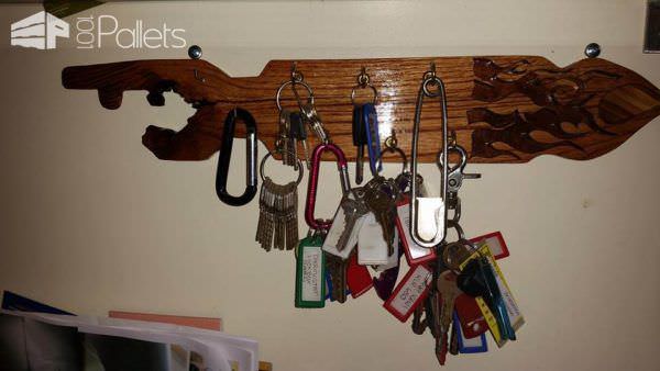 Key Holder From Pallet Wood Pallet Shelves & Pallet Coat Hangers Key Holder From Pallet Wood Pallet Shelves & Pallet Coat Hangers