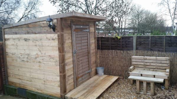 Pallet Shed & Bench Under 100£ Pallet Sheds, Cabins, Huts & Playhouses Pallet Shed & Bench Under 100£ Pallet Sheds, Cabins, Huts & Playhouses