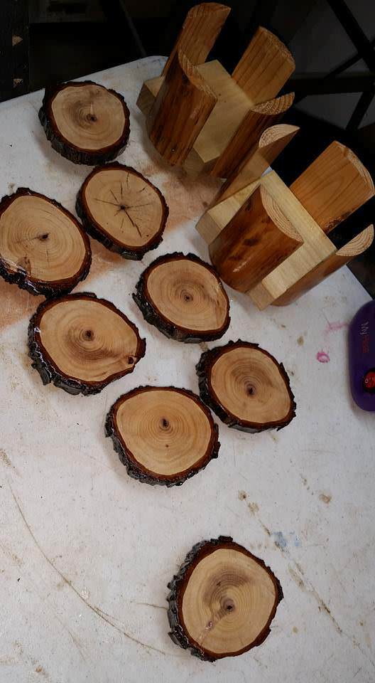 Pecan Coasters & Pallet Coaster Holders Pallet Home Accessories Pecan Coasters & Pallet Coaster Holders Pallet Home Accessories