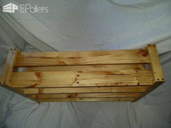 Simple Pallet Shoes Rack Pallet Shelves & Pallet Coat Hangers Simple Pallet Shoes Rack Pallet Shelves & Pallet Coat Hangers