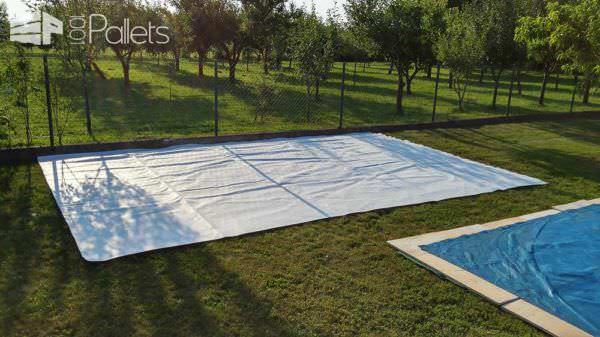 The Backyard Lounge/Party Terrace You Need for Your Summer Pallet Terraces & Pallet Patios The Backyard Lounge/Party Terrace You Need for Your Summer Pallet Terraces & Pallet Patios